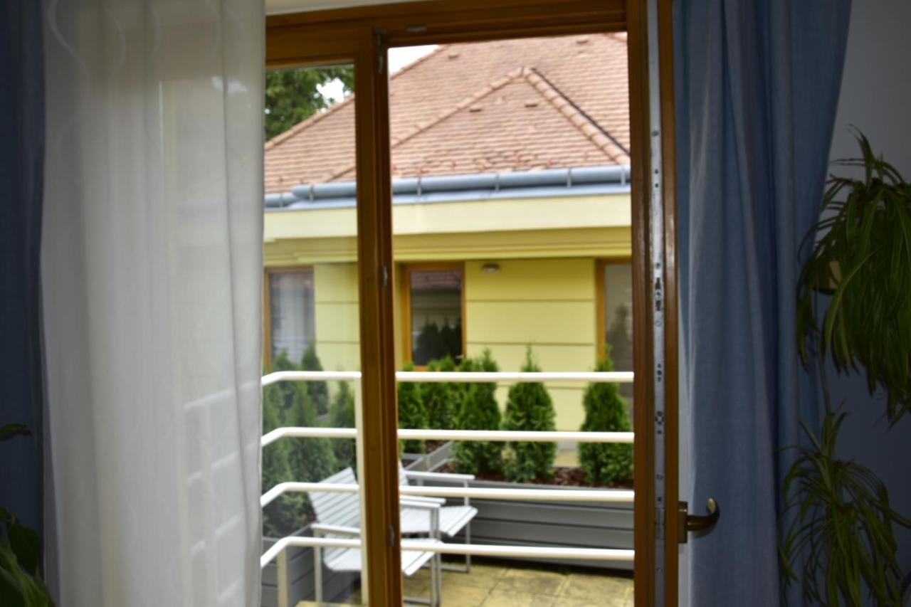 Stm3 Apartman Pécs Exterior photo